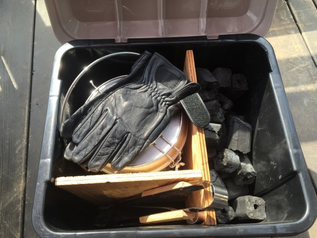 炭のケース 我が家のアウトドアライフとキャンプ道具